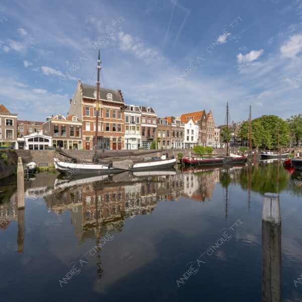 olanda holland paessi bassi the netherlands rotterdam delfshaven porto harbour riflessi reflections barca boat vie d'acqua waterways