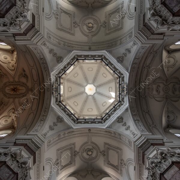 austria innsbruck chiesa church cupola dome