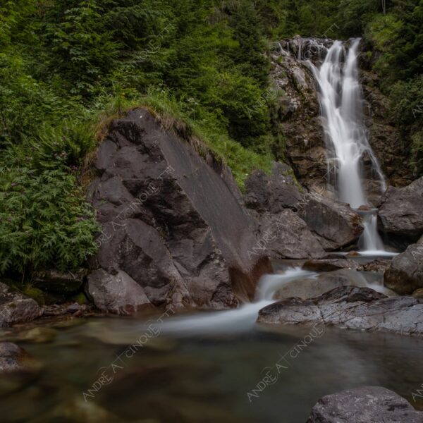 cascata del vò waterfall cascade fiume river pietre stones sassi lunga esposizione long exsposure