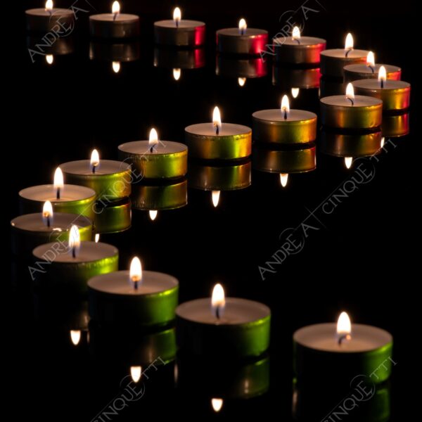 still life studio photography candela candle riflessi reflections colri colours tea light lights