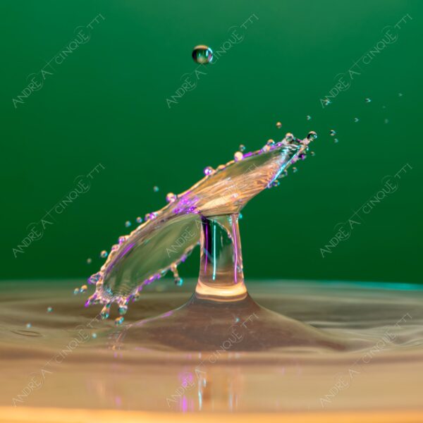 macro photography goccia gocce d'acqua water drop drops high speed sync riflessi reflections splash colori colours bounce bouncing