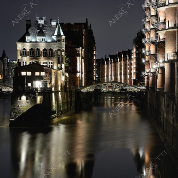 germania germany amburgo hamburg speicherstadt fiume river lunga esposizione long exposure ponte bridge luci lights riflessi reflections