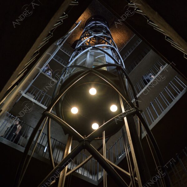 repubblica ceca czech repubblic praga prague ascensore lift elevetor interni interior