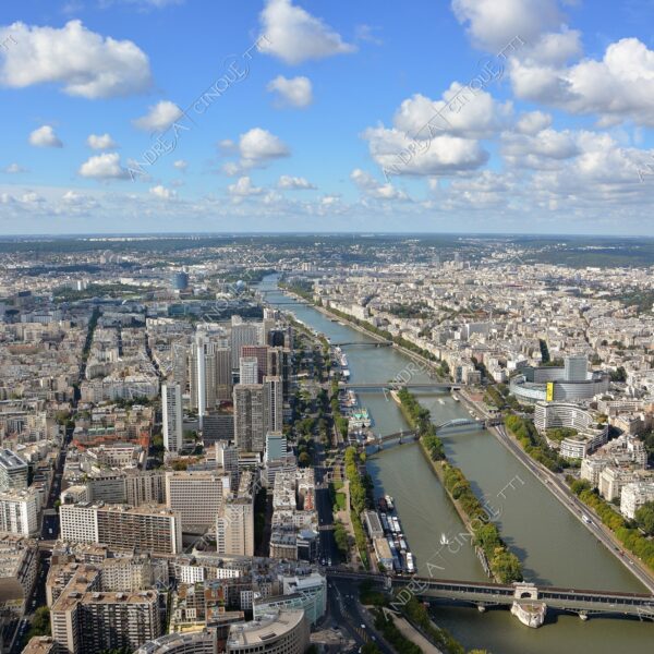 francia france parigi paris tour eiffel luci lights champ de mars prospettiva perspective vista view fiume river senna