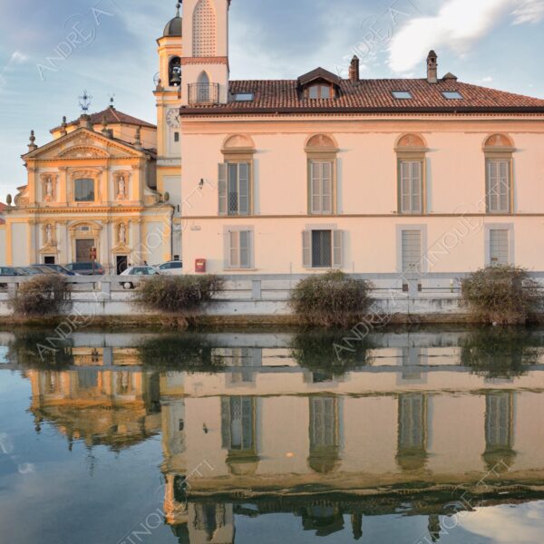 gaggiano navigli canale channel canal riflessi reflections mirror specchio campanile bell tower belfry steeple chisa church
